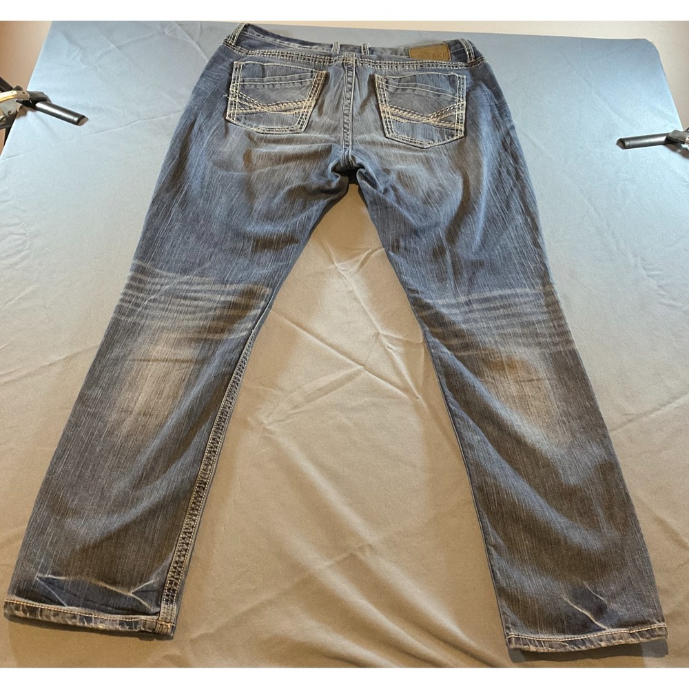 BKE Derek Straight Jeans Mens 36L Medium Wash Y2K Vintage Distressed Denim